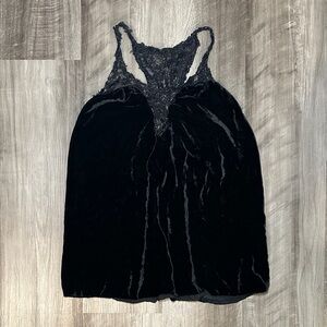 Poleci Black Velvet Velour Floral Lace Sleeveless Top - XS